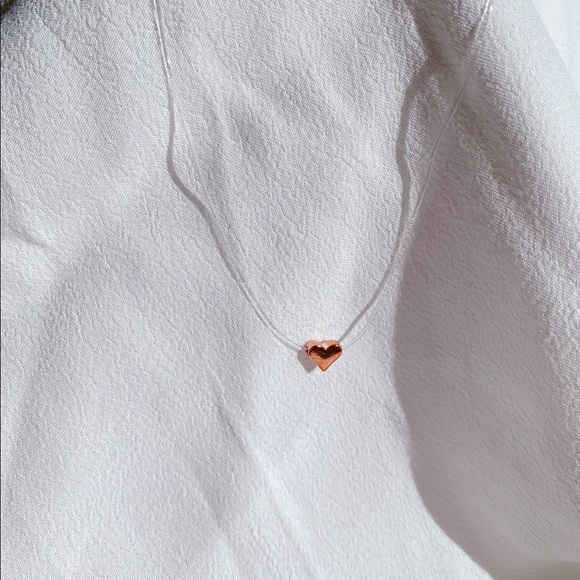 Rose Gold Dainty Heart Floating Necklace Aesthetic - Picture 2 of 4